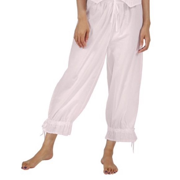 Bloomers - Picture 2 of 5